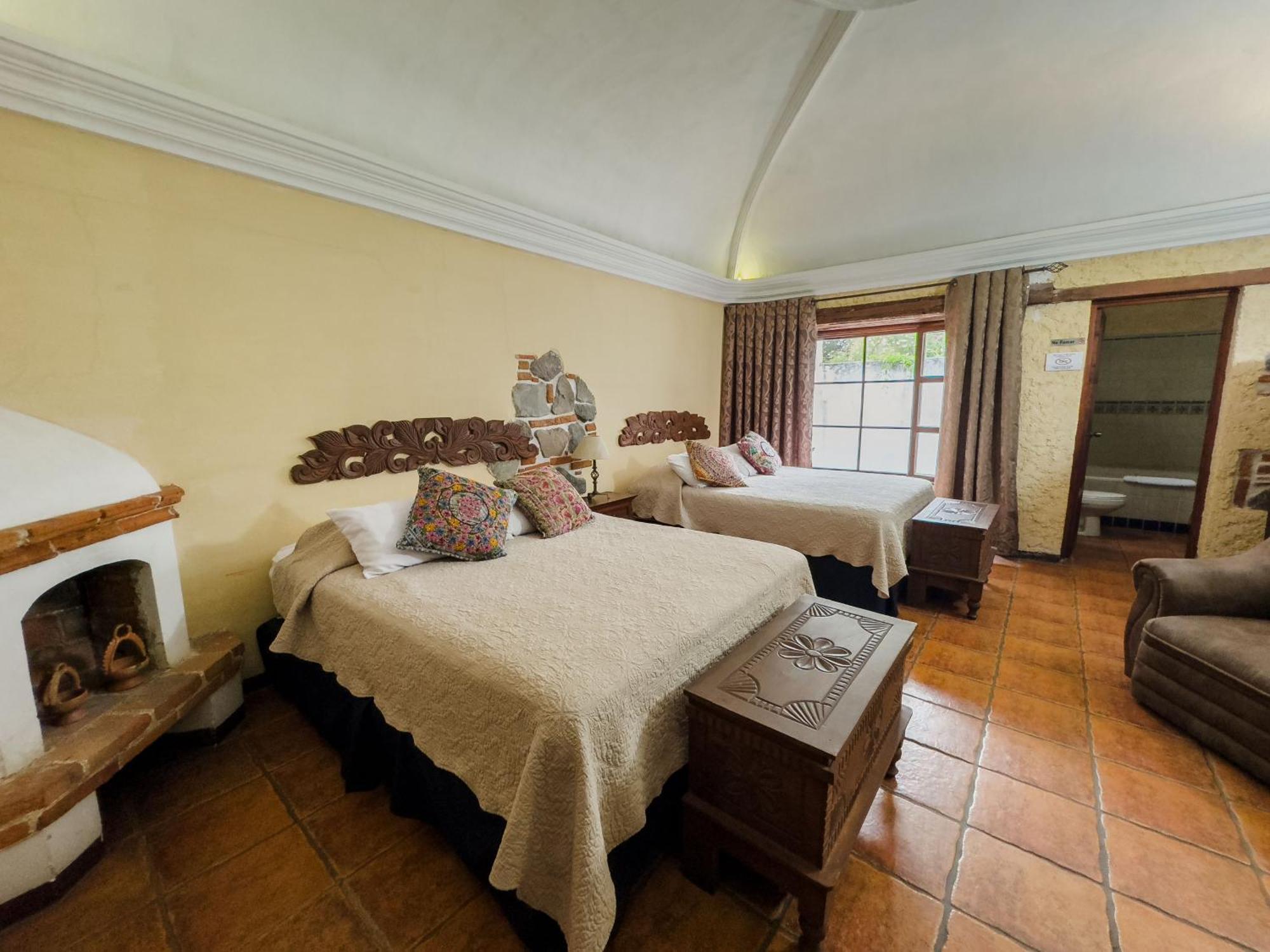 Hotel Real Plaza Antigua Ngoại thất bức ảnh